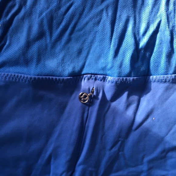 Lulu lemon blue cross cross strap tank top. - Picture 5 of 5